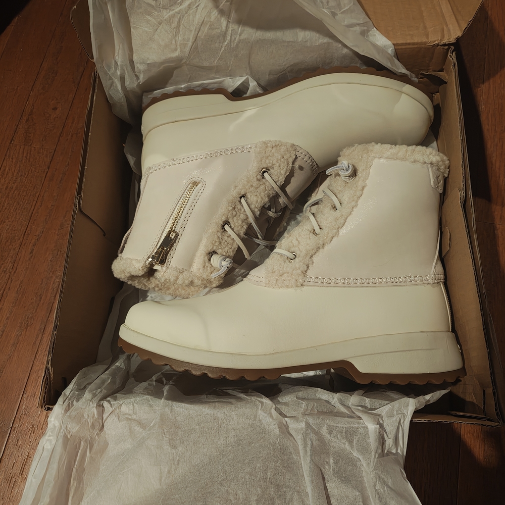 Sperry Ivory Boots with Faux Fur Lining